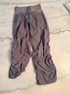 Ivivva girls joggers